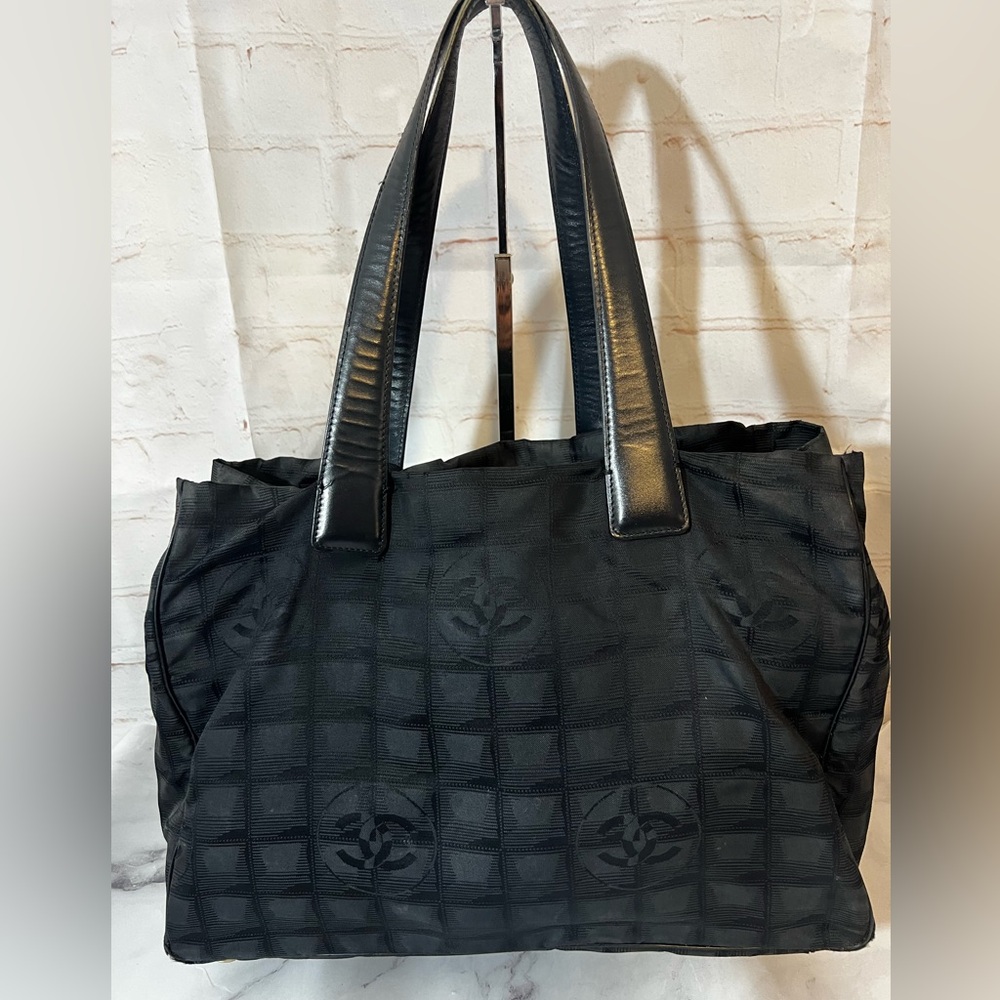 GUC Chanel Travel Line Black Tote Bag